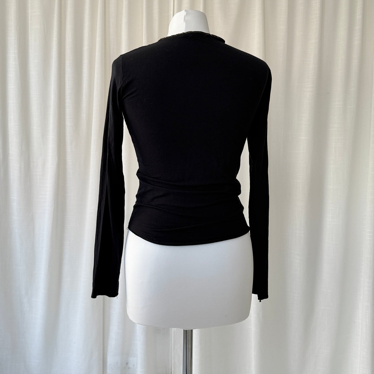 Black Scoop Neck Long Sleeve Top
