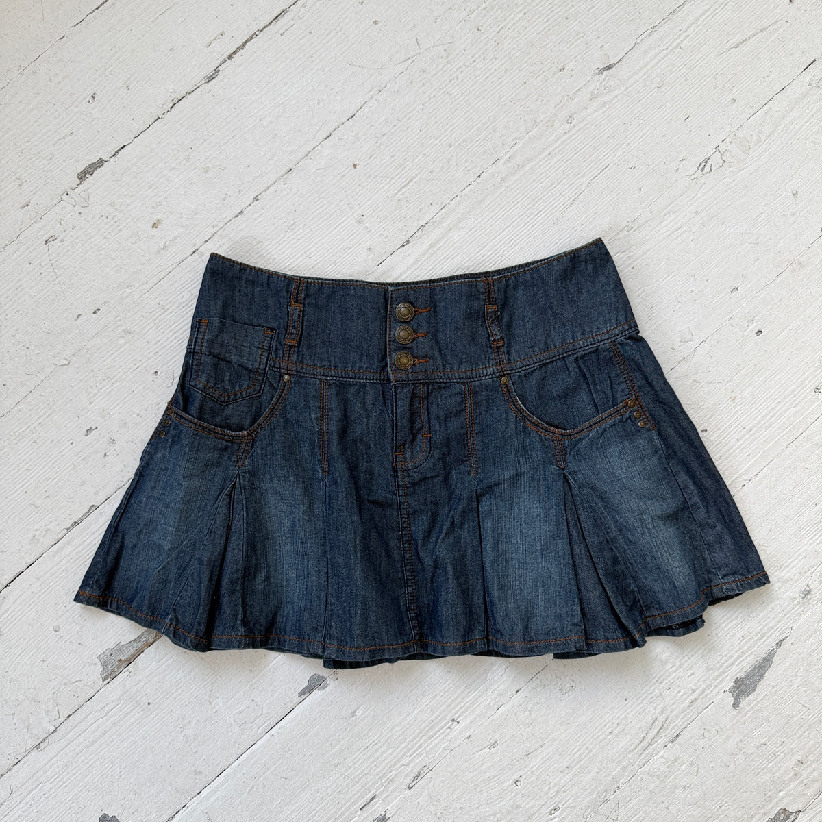 2000’s Pleated Denim Mini Skirt