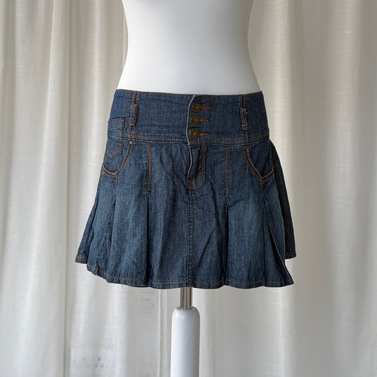 2000’s Pleated Denim Mini Skirt