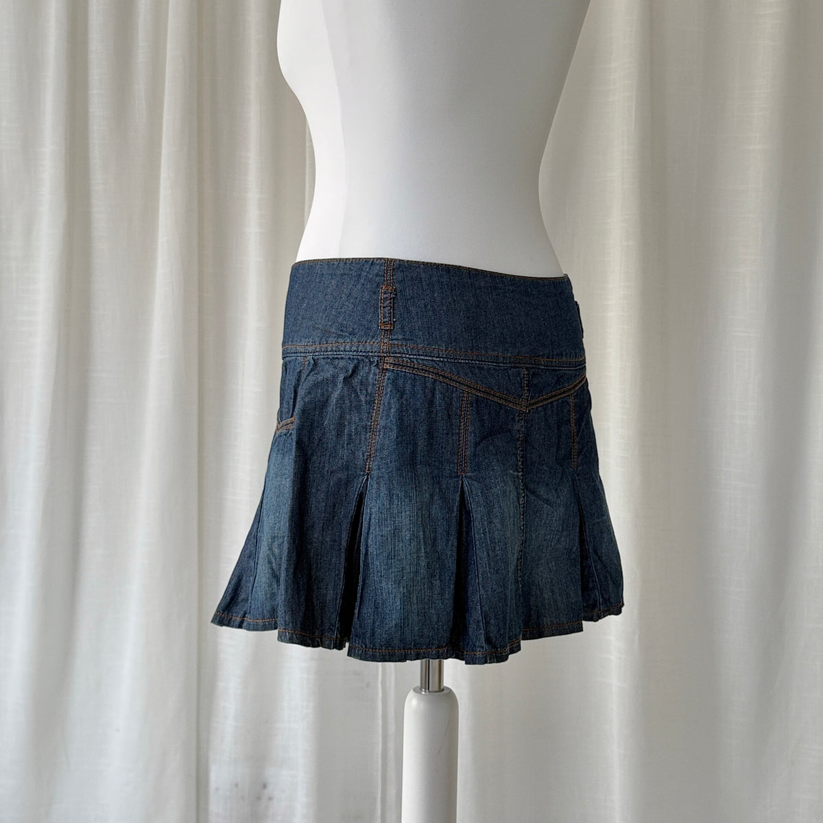 2000’s Pleated Denim Mini Skirt