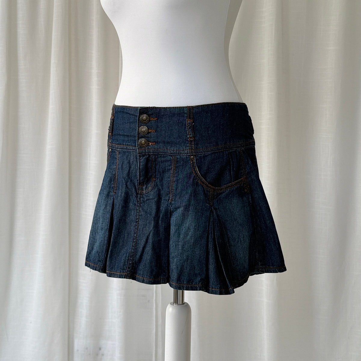2000’s Pleated Denim Mini Skirt