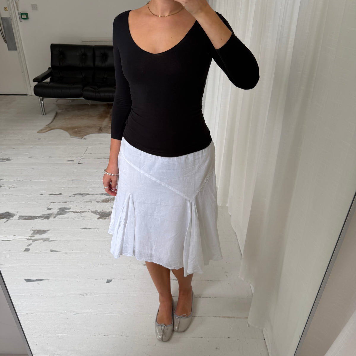 2000s White Cotton Pleated Midi Skirt