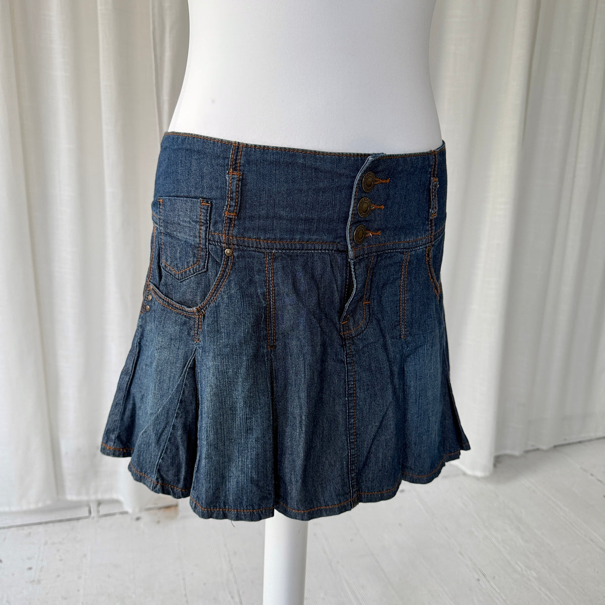 2000’s Pleated Denim Mini Skirt